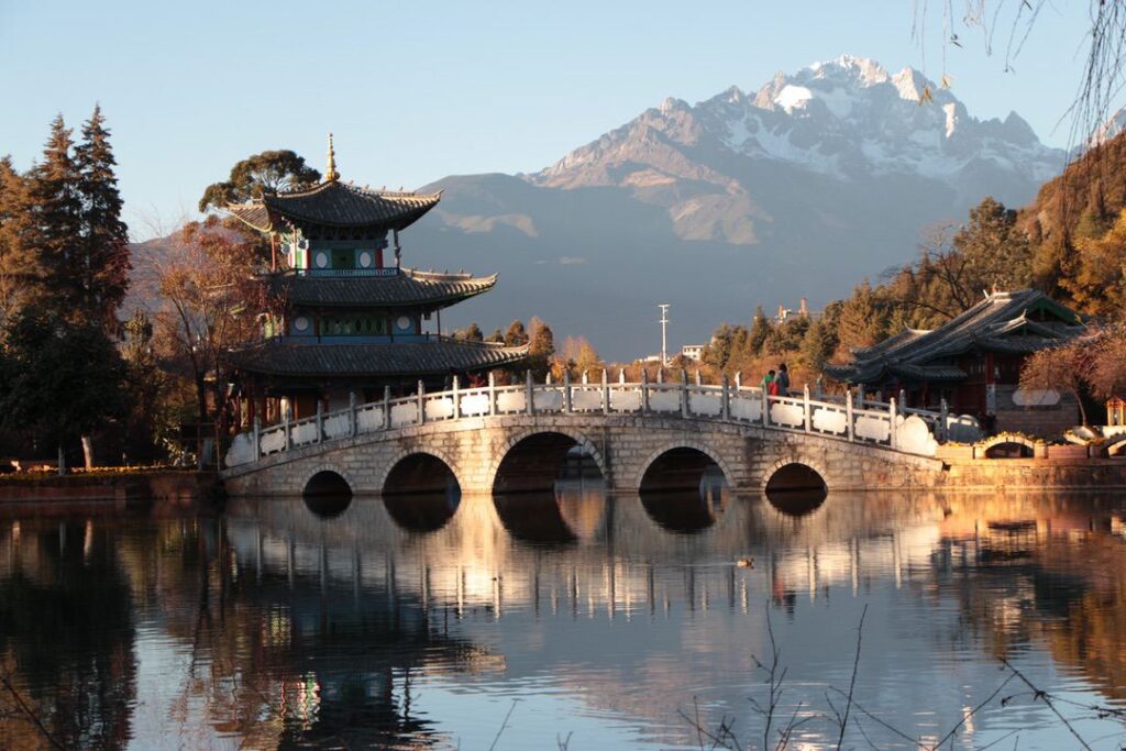 Old town of Lijiang, Yunnan Province, numerous temples. Image Source: Unsplash